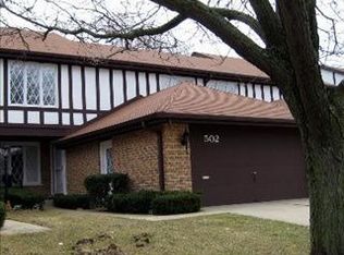 502 N Thornwood Dr, McHenry, IL 60050