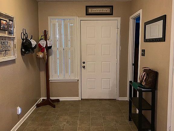 2nd image of 2408 Sha Ln