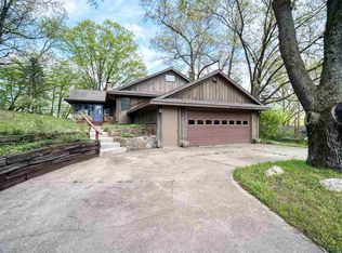 12430 Crystal Lake Dr S, Cement City, MI 49233
