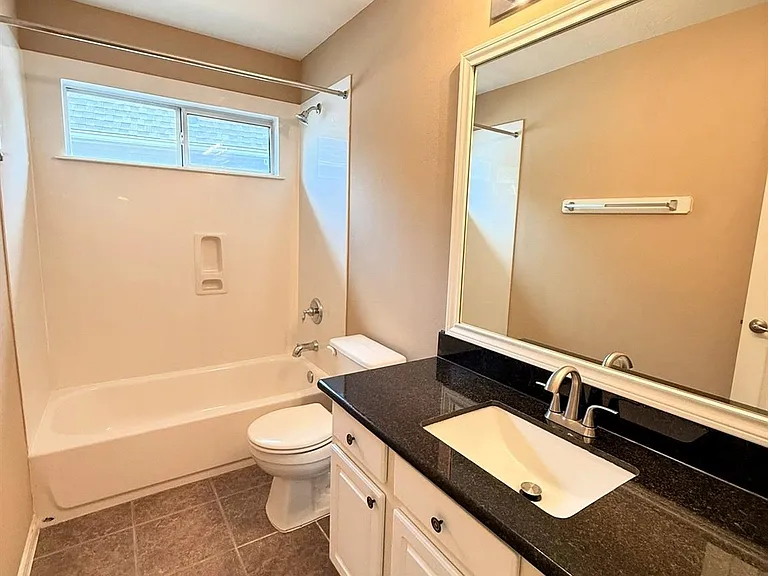 2214 Jurgensen Ln — Photo 28