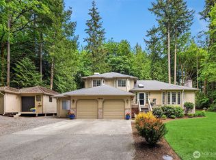 9244 215th Avenue NE, Redmond, WA 98053