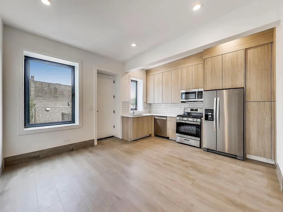 2023 N Drake Ave #2S
