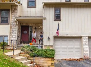 414 Forest Dr, Brighton, MI