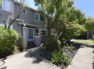 2071 Plymouth St, Mountain View, CA 94043