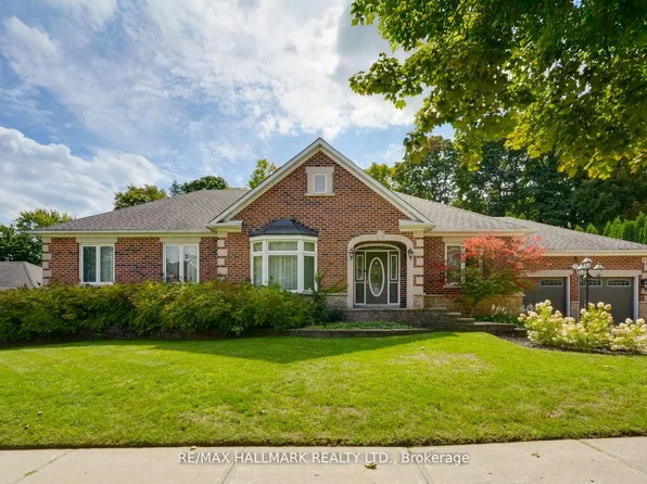 71 Willow Farm Ln, Aurora, ON L4G 6K2