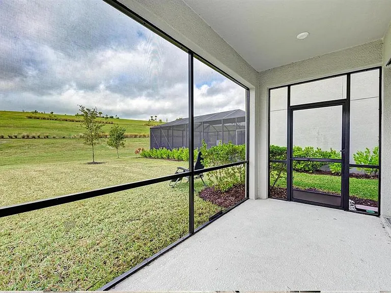 5564 Summit Gln — Photo 29