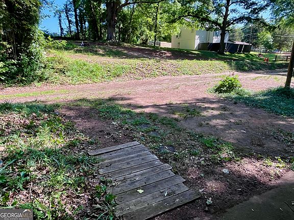 4th image of 2259 Whites Mill Rd