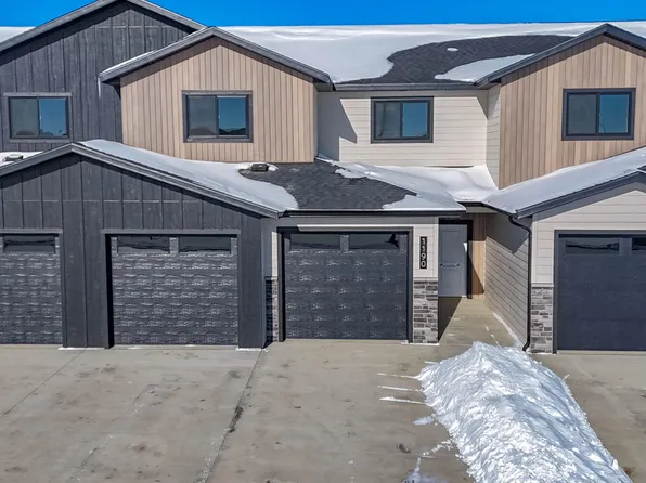 1190 39th Ave W, Dickinson, ND 58601