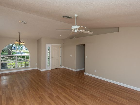 3rd image of 110 Sirena Way