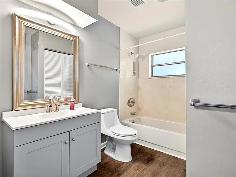 3423 SW 27th St — Photo 21