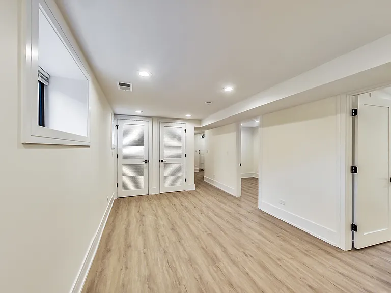 2551 W Hirsch St #1E — Photo 8