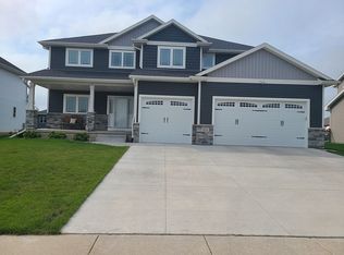 818 Sumac St, Oregon, WI 53575