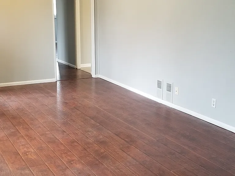 2415 Lamb St — Photo 8