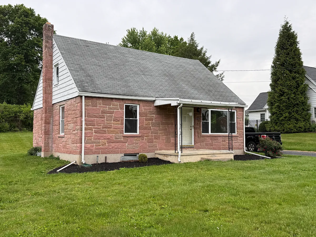 Building Photo - 5212 Ridgeview Dr
