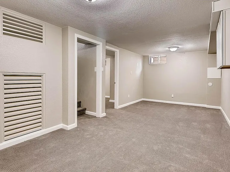 3258 Holly St — Photo 20
