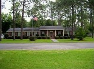 3173 Southwood Dr, Waycross, GA 31503