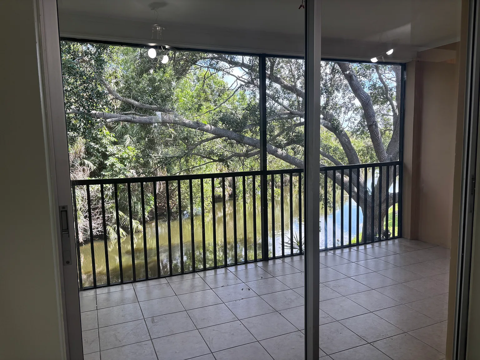 741 Palm View Dr — Photo 1