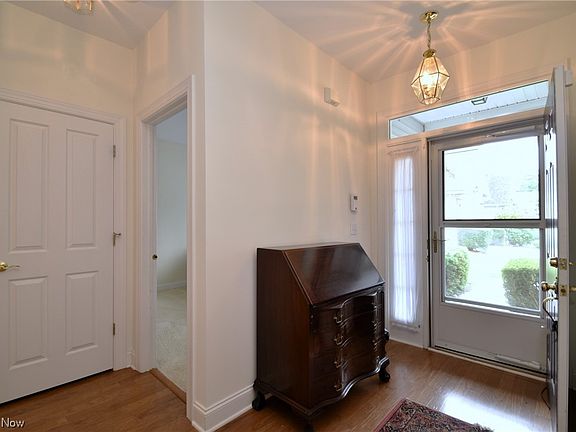 2nd image of 331 Rosebury Ct #15