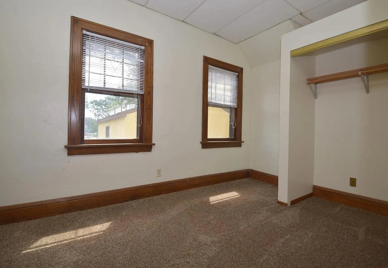 8 bed, $2,150 — Photo 3