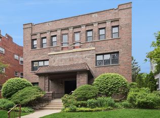 822 Hinman Ave APT 3S, Evanston, IL 60202