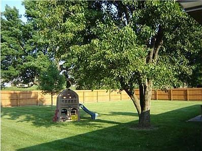 3rd image of 6523 Saint James Dr