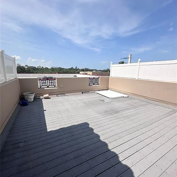 2303 Kensington Garden Ln — Photo 19