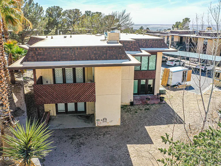 421 Irondale Dr #B — Photo 88