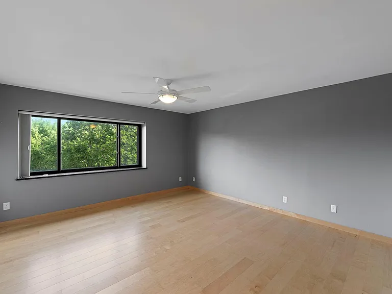 2885 Knox Ave S #502 — Photo 19