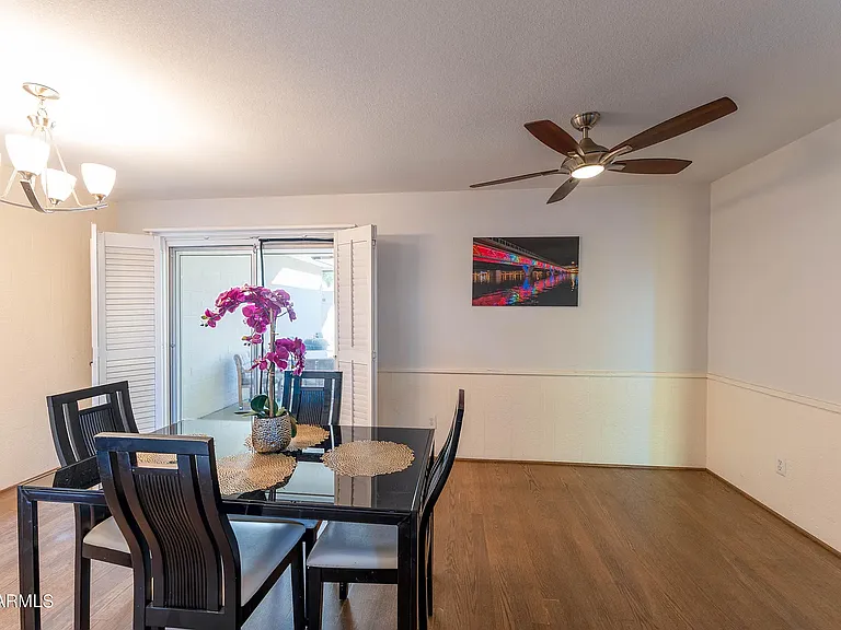 3022 S Country Club Way — Photo 4