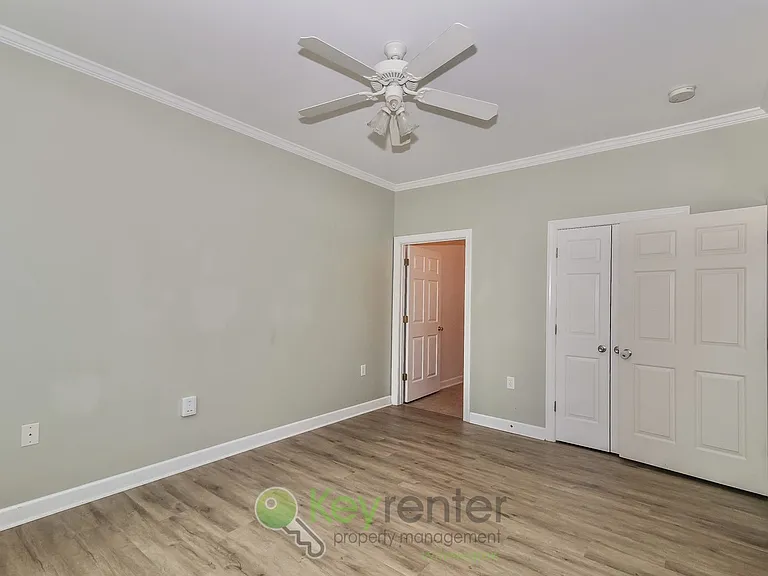 5006 Carleton Dr #135 — Photo 14