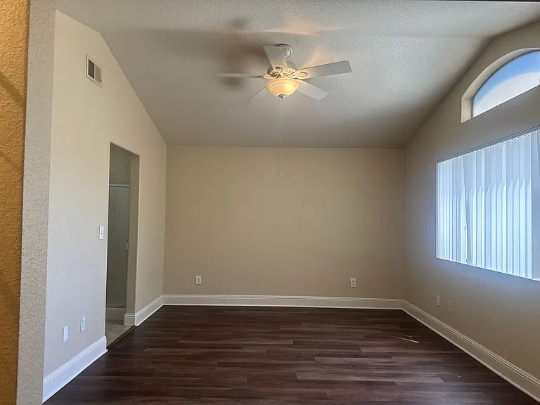 961 Celestine Cir — Photo 19