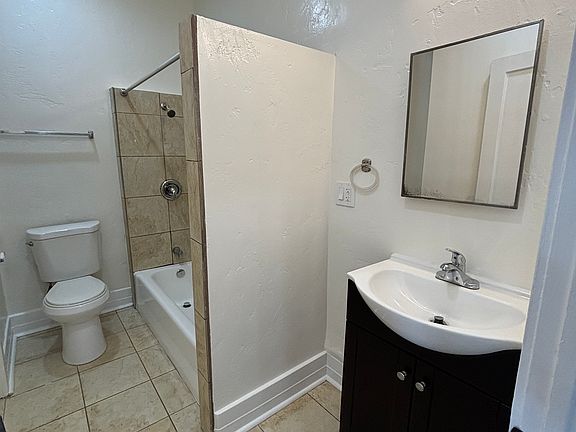 5th image of 2165 2nd Ave APT 14