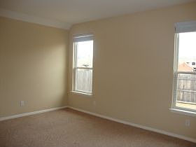 5th image of 493 Jefferson Ln