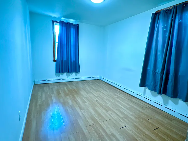 72 Hayward Pl #1 — Photo 6