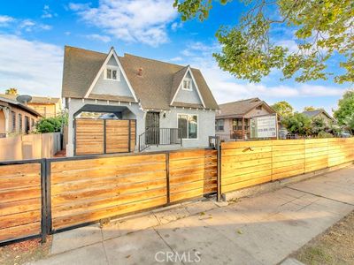 1438 W 69th St, Los Angeles, CA, 90047