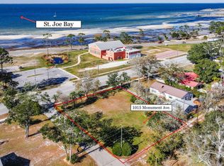 1015 Monument Ave, Port Saint Joe, FL 32456