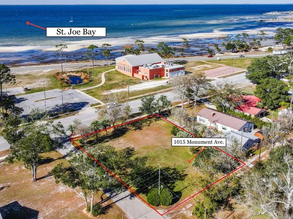 1015 Monument Ave, Port Saint Joe, FL 32456