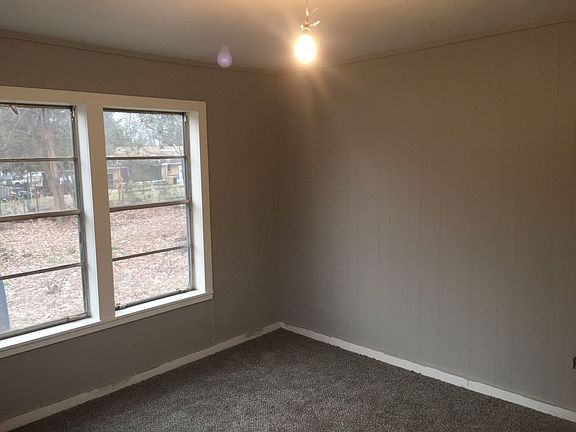 4th image of 815 Carlisle Dr