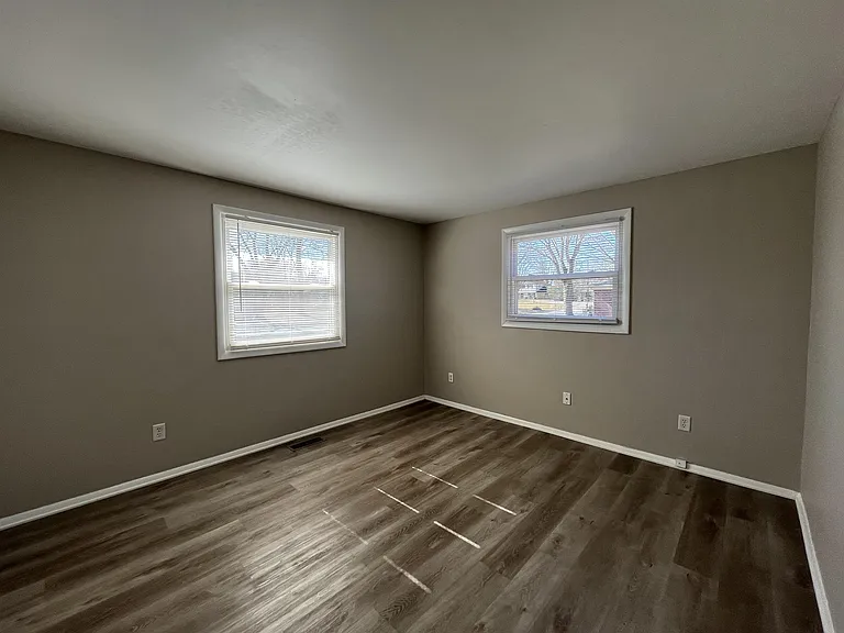 11020 McDowell Dr — Photo 15