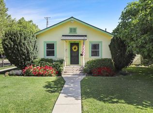 435 3rd St, Ripon, CA 95366