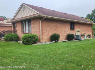 228 Bonnie Brook Dr #47, Charlotte, MI 48813