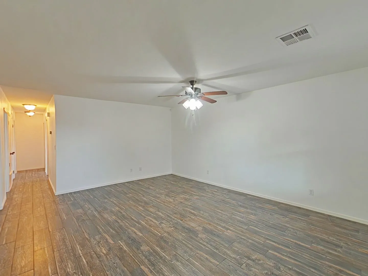 4914 SE Hardin Ave — Photo 3