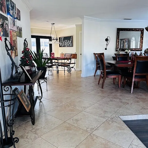3766 SE 6th Ave — Photo 7