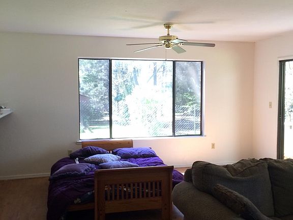 5th image of 15900 Thiel Way
