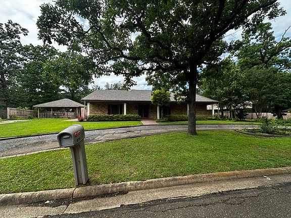 4th image of 1408 Forest Ln