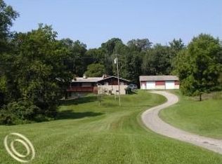 961 Geneaire Way, Milford, MI 48381