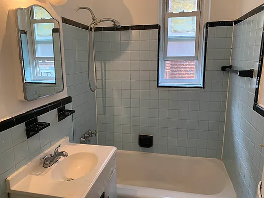 Rented by Showcase Realty | media 14