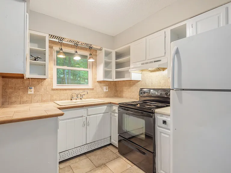 7201 Dogwood Dr — Photo 11