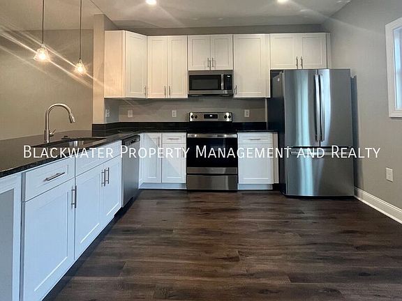 5th image of 108 Emanuel Ct