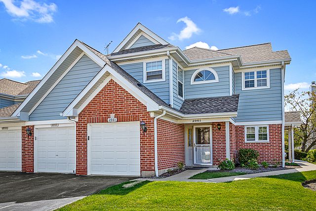 1st image of 2961 Heatherwood Dr #19158